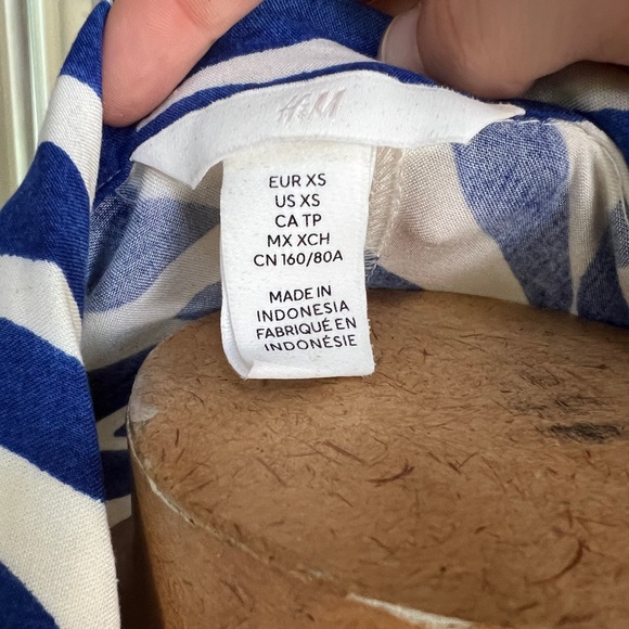 H&M button Down Tie Maxi Dress - Picture 6 of 6